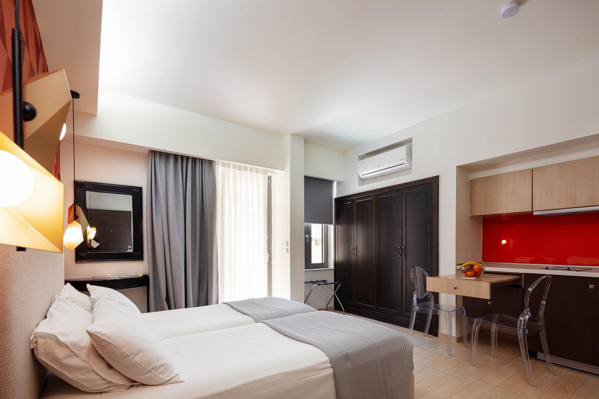 Steris Elegant Beach Hotel & Apartments 罗希姆诺 外观 照片