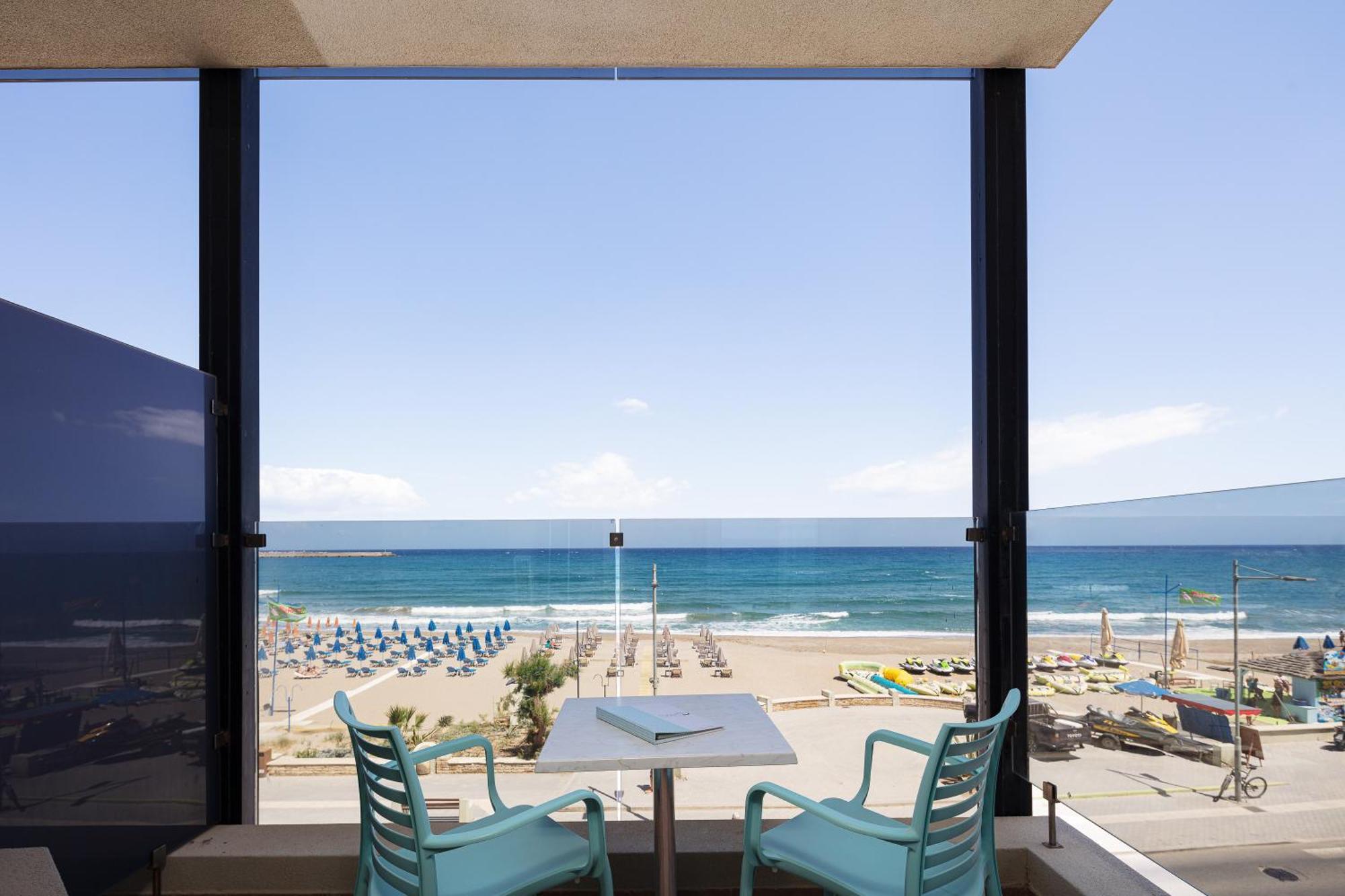 Steris Elegant Beach Hotel & Apartments 罗希姆诺 外观 照片