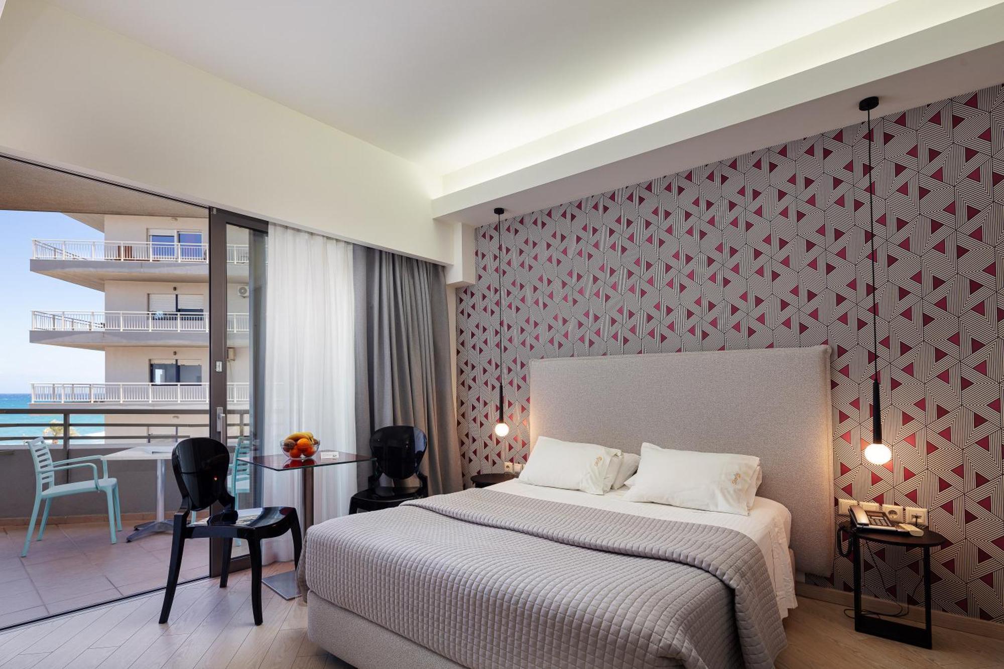 Steris Elegant Beach Hotel & Apartments 罗希姆诺 外观 照片