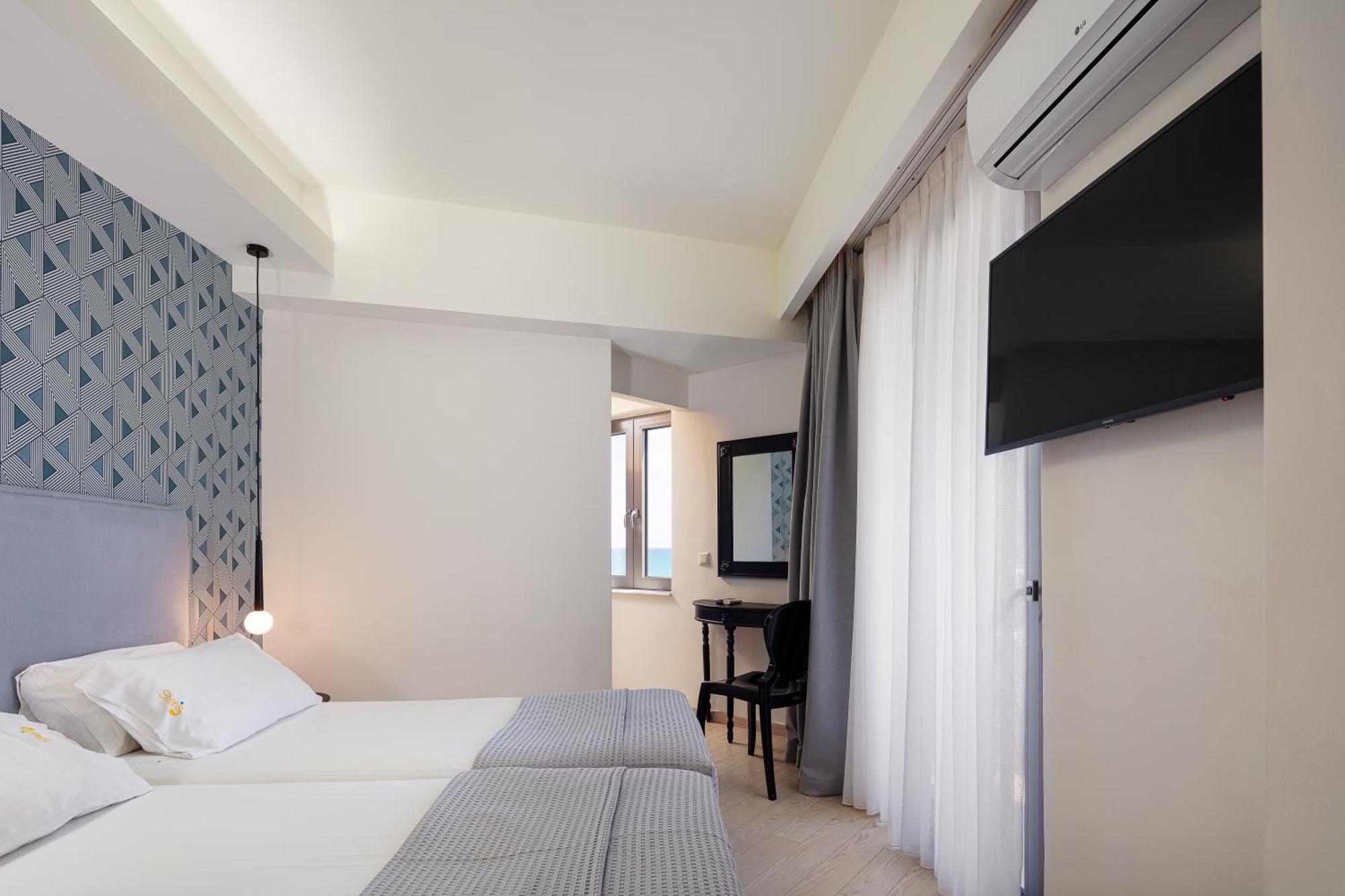 Steris Elegant Beach Hotel & Apartments 罗希姆诺 外观 照片