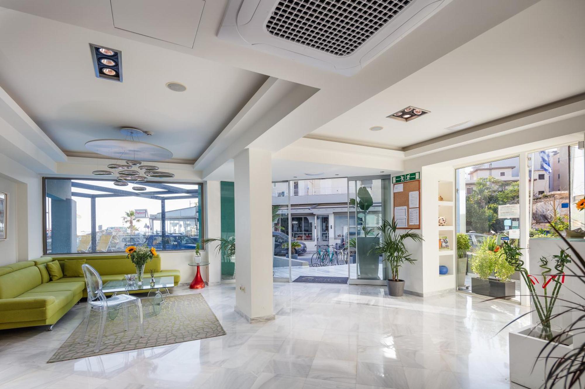 Steris Elegant Beach Hotel & Apartments 罗希姆诺 外观 照片